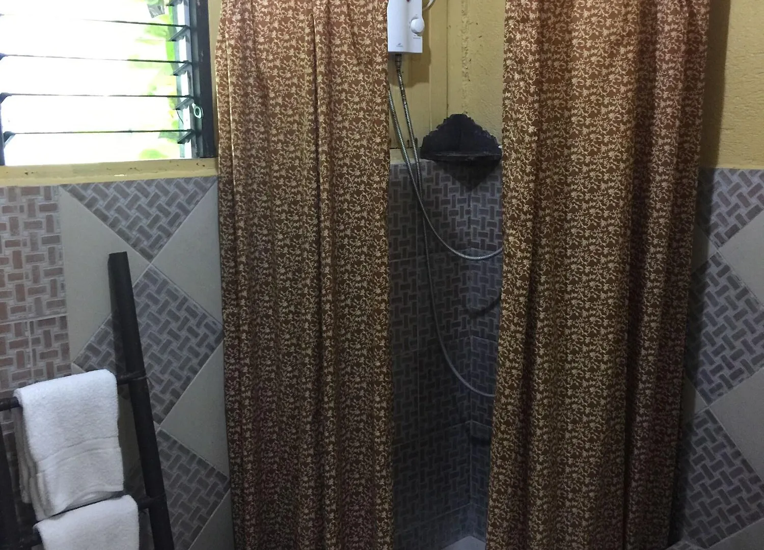 Bohol Bee Farm Hotel Панглао