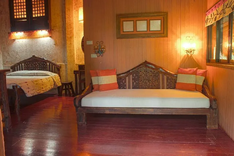Bohol Bee Farm Hotel Панглао