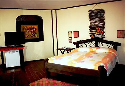 Bohol Bee Farm Hotel Панглао