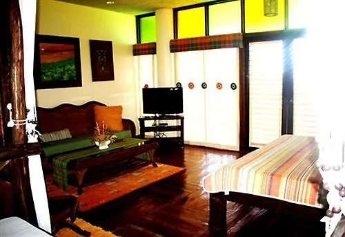 Bohol Bee Farm Hotel Панглао