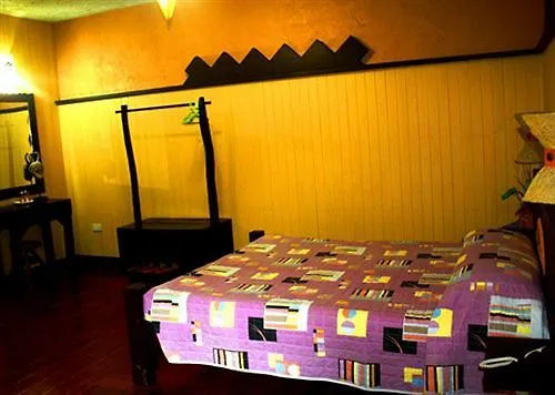 Bohol Bee Farm Hotel Панглао
