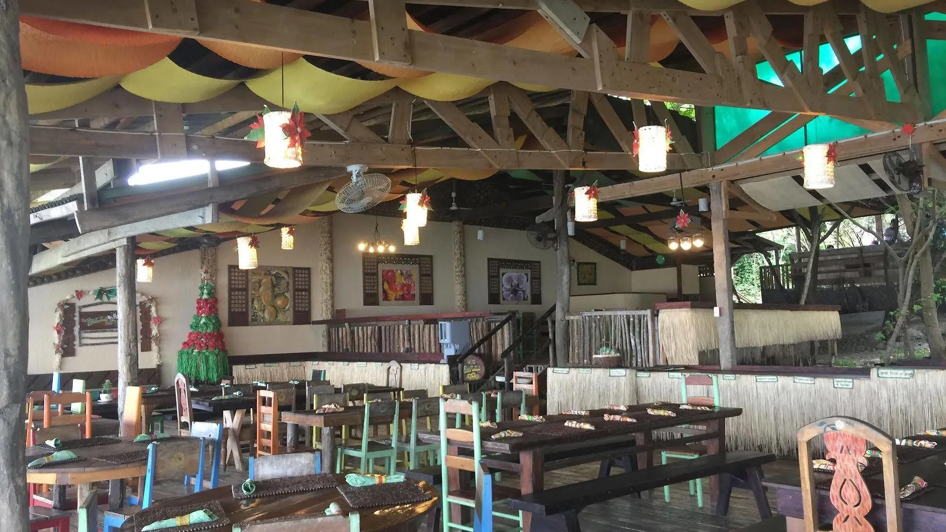 Bohol Bee Farm Hotel Панглао