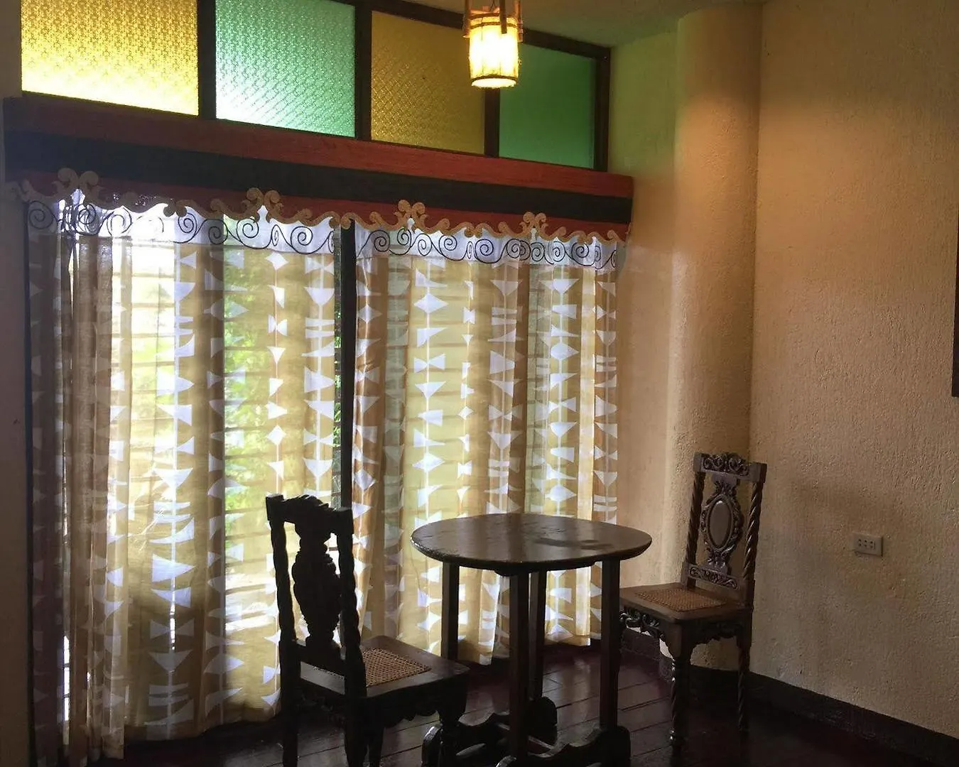 Bohol Bee Farm Hotel Панглао